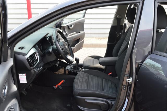KIA Stonic 1.0 T-GDi DynamicPlusLine O.a; Keyless, Camera, PDC, Carplay, Clima, Navi, Cruise, Etc. All-in prijs!