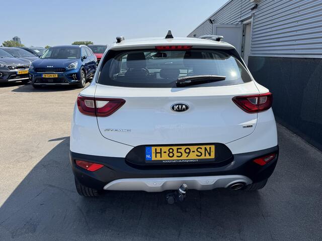 KIA Stonic 1.0 T-GDi DynamicLine Trekhaak, Navigatie, Achteruitrijcamera, Cruise control, 17" LMV, Dealeronderhouden, BTW-auto