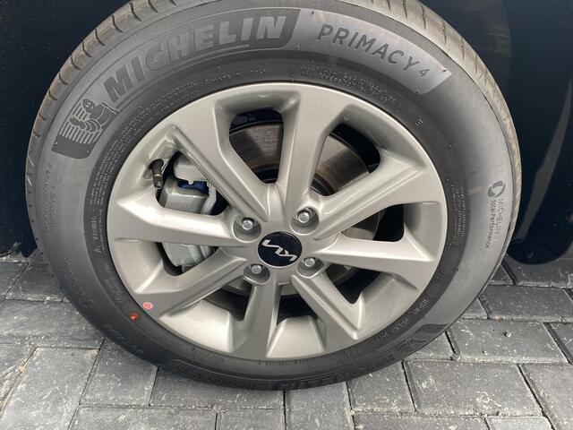 KIA Stonic 1.0 T-GDi MHEV DCT7 DynamicLine Snel leverbaar | Achteruit Camera | Climate Control | Apple Carplay/Android auto | Elektrische ramen | Cruise Control |