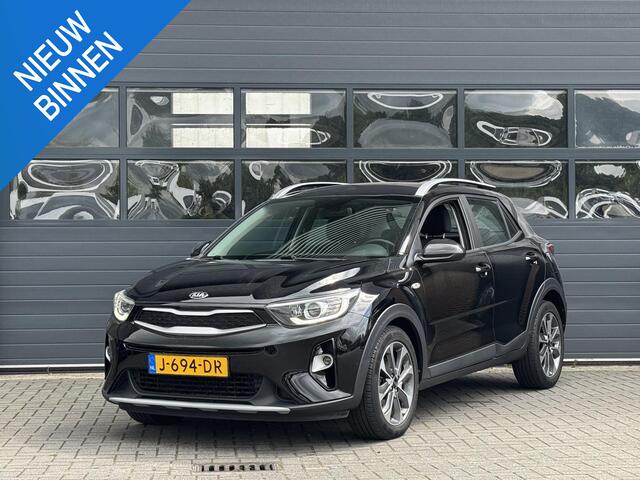 KIA Stonic 1.0 T-GDI DYNAMICLINE I AUTOMAAT I ACHTERUITRIJCAMERA I CARPLAY I CRUISE CONTROL I NAVIGATIE
