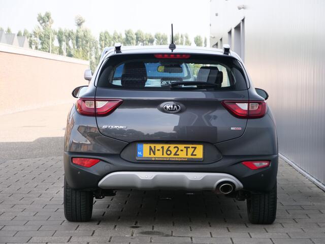 KIA Stonic 1.0 T-GDi 120pk DynamicLine Navigatie / Camera / 17 Inch