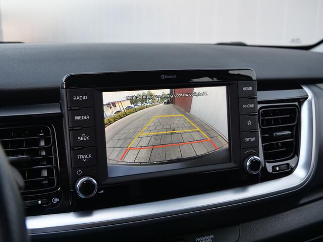 KIA Stonic 1.0 T-GDi 120pk DynamicLine Navigatie / Camera / 17 Inch