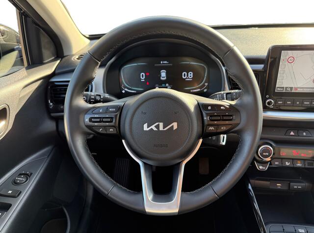 KIA Stonic 1.0 T-GDi MHEV DynamicLine | Navi | Climate control