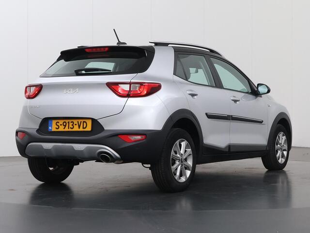 KIA Stonic 1.0 T-GDi MHEV DynamicLine | Parkeercamera | Bluetooth | Airco | Cruise Control | Navigatie via Carplay |
