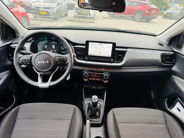 KIA Stonic 1.0 T-GDi MHEV DynamicLine Navi | Clima | Cruise | Camera | Demo auto kmstand kan iets varieeren | Informeer altijd even of de auto aanwezig is.