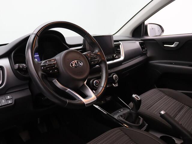 KIA Stonic 100pk T-GDi MHEV DynamicLine Camera | Adapt. Cruise | Navi | Parkeersens. achter | Trekhaak