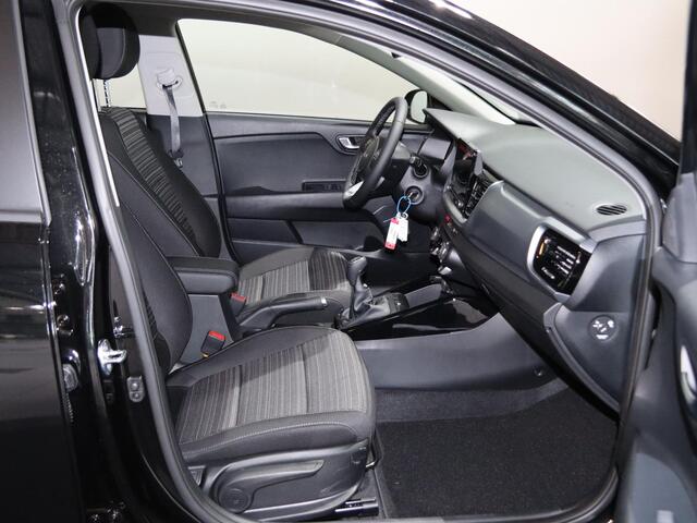 KIA Stonic 1.0 T-GDi MHEV DynamicLine | DIRECT UIT VOORRAAD LEVERBAAR!!! | Achteruit Camera | Climate Control | Apple Carplay/Android auto | Elektrische ramen | Cruise Control |