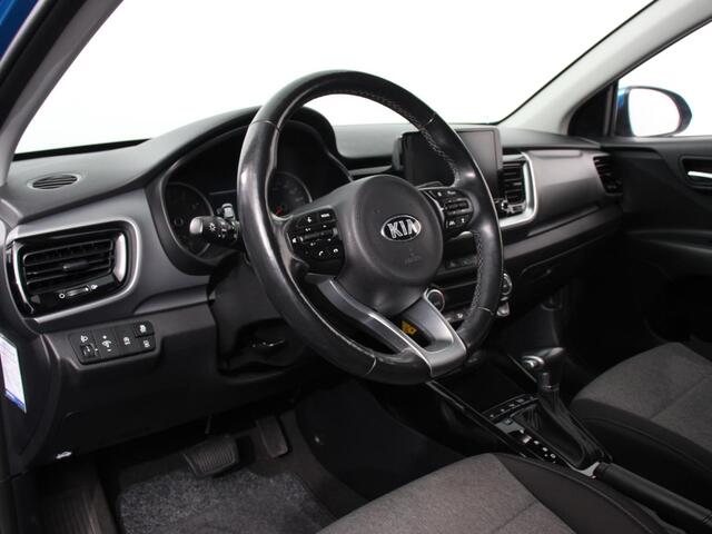 KIA Stonic 1.0 T-GDi 120pk DCT Prestige | Navigatie | Apple Carplay/Android Auto | Parkeersensor achter | Camera | Adaptive Cruise Control | Stoel-en stuurverwarming | Getinte ramen | Climatronic