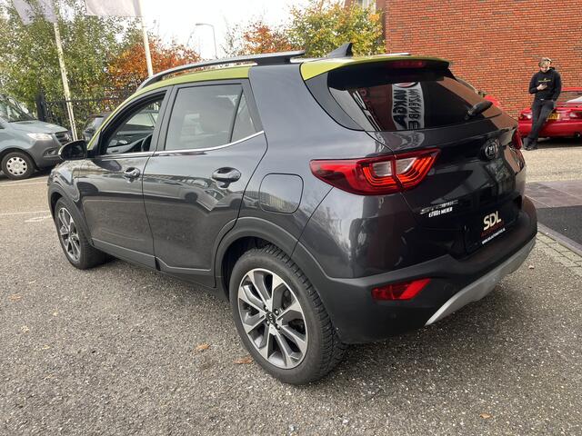 KIA Stonic 1.0 T-GDi ExecutiveLine // LED // KEYLESS // DODEHOEK // HALF LEDER // NAVI+CARPLAY // AFN. TREKHAAK // STOEL+STUURVERWARMING // CLIMA //