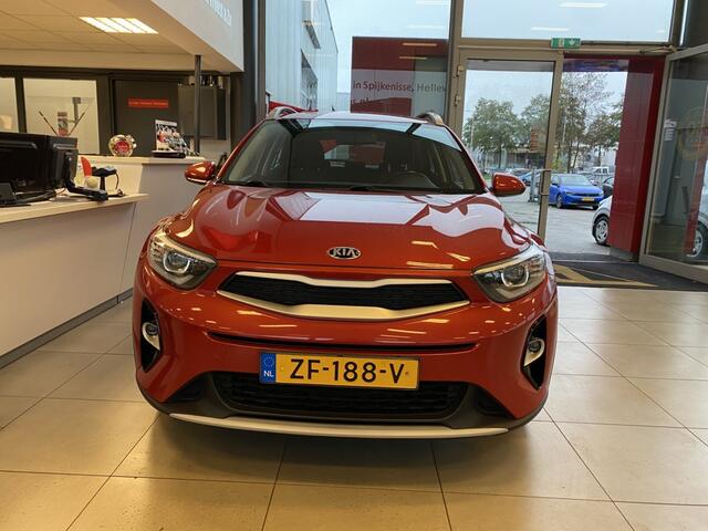 KIA Stonic 1.0 T-GDi DynamicLine,100% Onderhouden,Appele Carplay,Navigatie,Achteruitrijcamera,Spraakbediening,Airco,Cruisecontrol,Parkeersensoren,Aux Usb Aansluiting,17 Inch Lmv