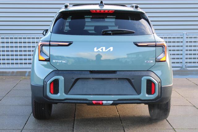 KIA Stonic 1.0 T-GDi MHEV GT-Line Navigatie / stuur en stoel verwarming / Camera