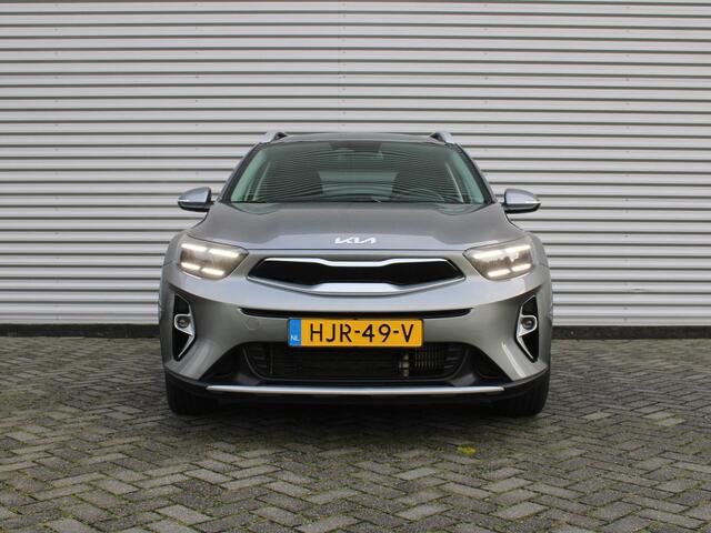 KIA Stonic 1.0 T-GDi MHEV DynamicPlusLine | Stuur-/stoelverwarming | Camera | Clima | Cruise | 16" LM | Navi | LED | Keyless |