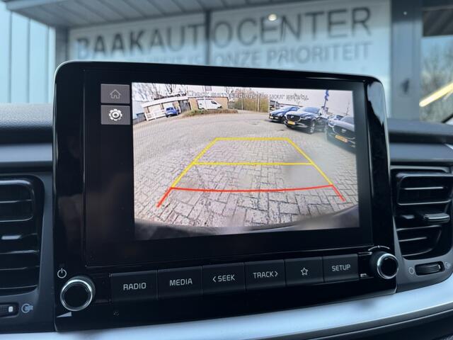 KIA Stonic 1.0 T-GDi MHEV DynamicLine | Camera | Carplay