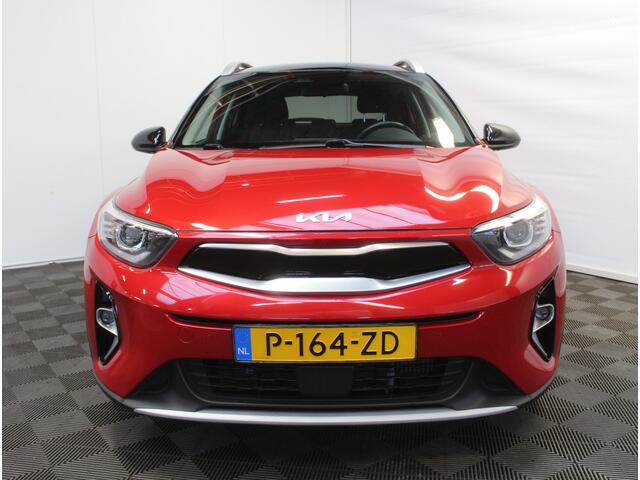 KIA Stonic 1.0 T-GDi MHEV DynamicPlusLine CLIMATE | CAMERA | CARPLAY | LED | NAVI | ADAPCRUISE | LMV16 | PDC | STOELVERW