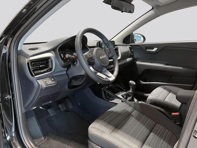 KIA Stonic 1.0 T-GDi MHEV DynamicLine | LED-koplampen | Cruisecontrol | Achteruitrijcamera | Dakrails | Lichtmetalen velgen |