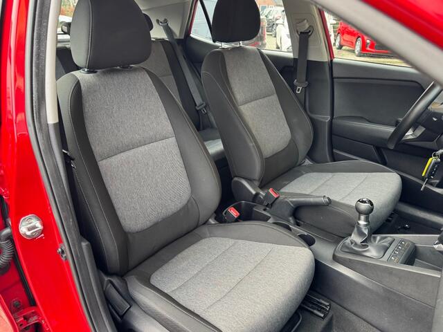 KIA Stonic 1.2 MPi COMFORTPLUSLINE 2-TONE/CARPLAY/CRUISE/STOEL-STUURVERW.