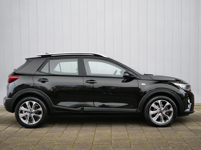 KIA Stonic 1.0 T-GDi 100pk DynamicLine Navigatie / Camera / PDC / DAB