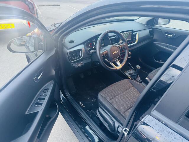 KIA Stonic 1.0 T-GDi MHEV DynamicPlusLine Keyless | Privacyglass | Clima | Cruise