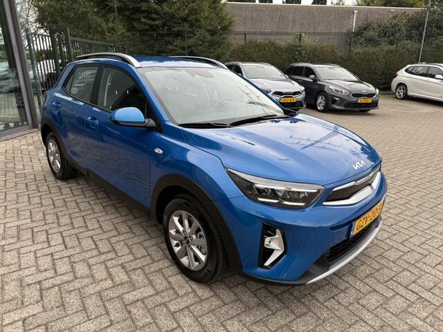 KIA Stonic 1.0 T-GDi MHEV DynamicLine NAVI + CAMERA