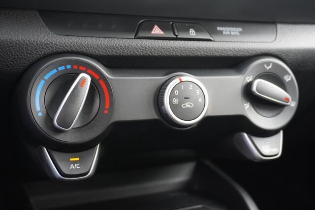 KIA Stonic 1.0 T-GDi Dyn.Line Camera | CarPlay | Cruise | Park. sensoren |