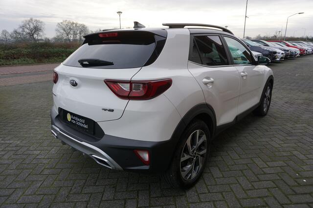 KIA Stonic 1.0 T-GDi MHEV GT-Line CAMERA - APPLE CARPLAY - ANDROID - PARKEERSENSOREN - HALF LEDER - 17 INCH LMV - NAVI - RIJSTROOKSENSOR - PRIVACYGLAS - AUT. VERLICHTING - PERFECTE STAAT