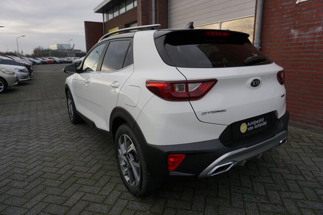 KIA Stonic 1.0 T-GDi MHEV GT-Line CAMERA - APPLE CARPLAY - ANDROID - PARKEERSENSOREN - HALF LEDER - 17 INCH LMV - NAVI - RIJSTROOKSENSOR - PRIVACYGLAS - AUT. VERLICHTING - PERFECTE STAAT