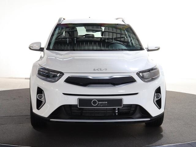 KIA Stonic 1.0 T-GDi MHEV DynamicPlusLine | vanaf ¤ 349,- per maand | Stoel/Stuurwielverwarming | Keyless | Navigatie | Achteruitrijcamera | Climate control