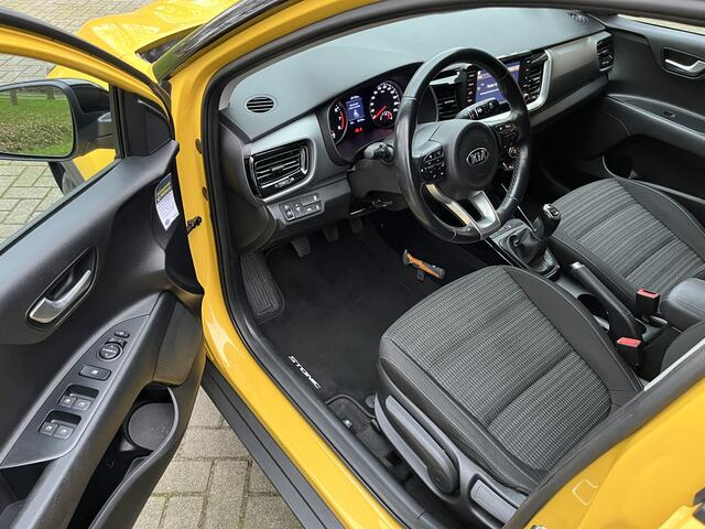 KIA Stonic 1.0 T-GDi DynamicLine | CAM | CARPLAY | CLIMA | CRUISE | NAVI | PDC | TREKHAAK