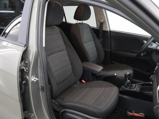 KIA Stonic 1.0 T-GDi MHEV DynamicPlusLine | Keyless | Navigatie | Parkeercamera | Apple Carplay/Android Auto | Climate Control |