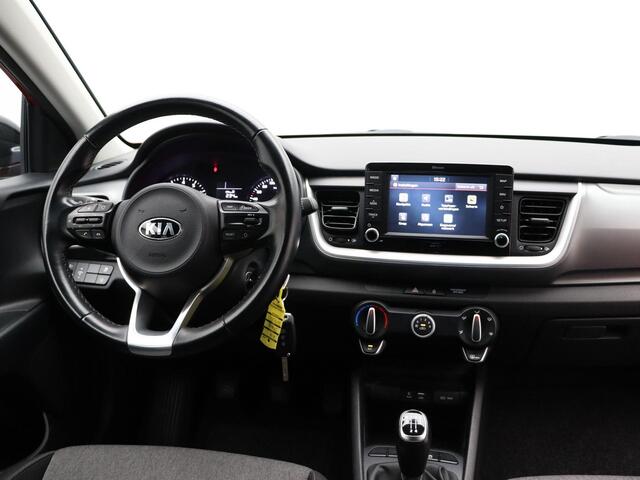 KIA Stonic 1.0 T-GDi DynamicLine | Trekhaak | Android Auto & Apple Carplay | Parkeersensoren voor en achter met Achteruitrijcamera |