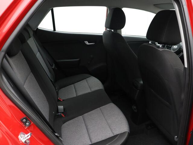 KIA Stonic 1.0 T-GDi DynamicLine | Trekhaak | Android Auto & Apple Carplay | Parkeersensoren voor en achter met Achteruitrijcamera |