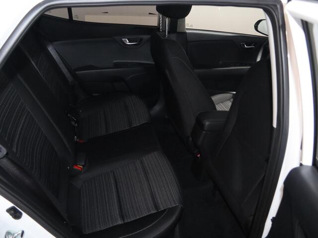 KIA Stonic 1.0 T-GDi MHEV DynamicPlusLine | LED-koplampen | Stoelverwarming vóór | Achteruitrijcamera | stuurwiel verwarmd |