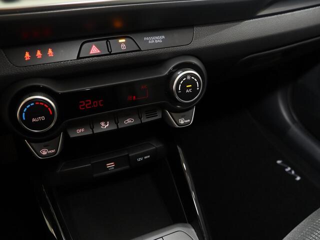 KIA Stonic 1.0 T-GDi MHEV DynamicLine | LED-koplampen | Cruisecontrol | Achteruitrijcamera | Dakrails | lichtmetalen velgen |