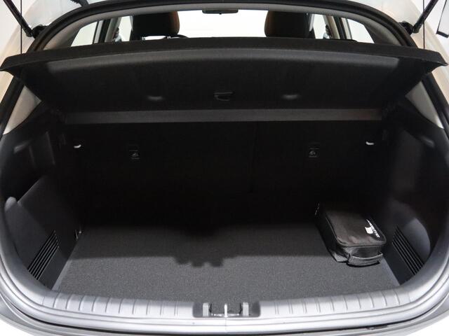 KIA Stonic 1.0 T-GDi MHEV DynamicLine | LED-koplampen | Cruisecontrol | Achteruitrijcamera | Dakrails | lichtmetalen velgen |