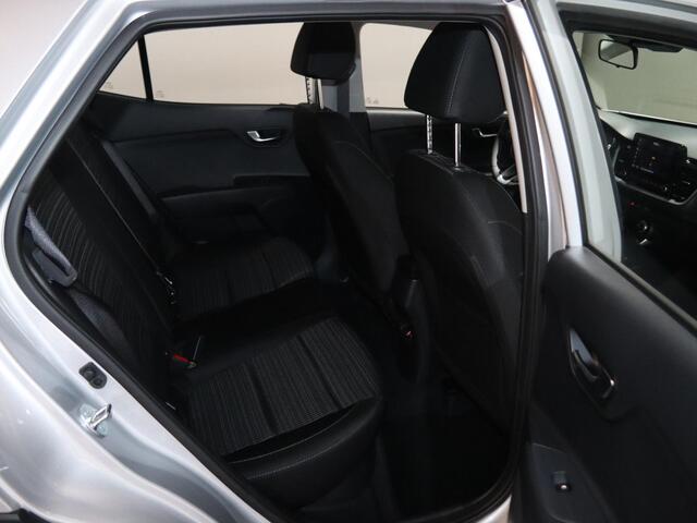 KIA Stonic 1.0 T-GDi MHEV DynamicLine | LED-koplampen | Cruisecontrol | Achteruitrijcamera | Dakrails | lichtmetalen velgen |