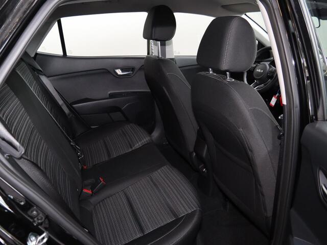 KIA Stonic 1.0 T-GDi MHEV DynamicLine | LED-koplampen | Cruisecontrol | Achteruitrijcamera | Dakrails | lichtmetalen velgen |