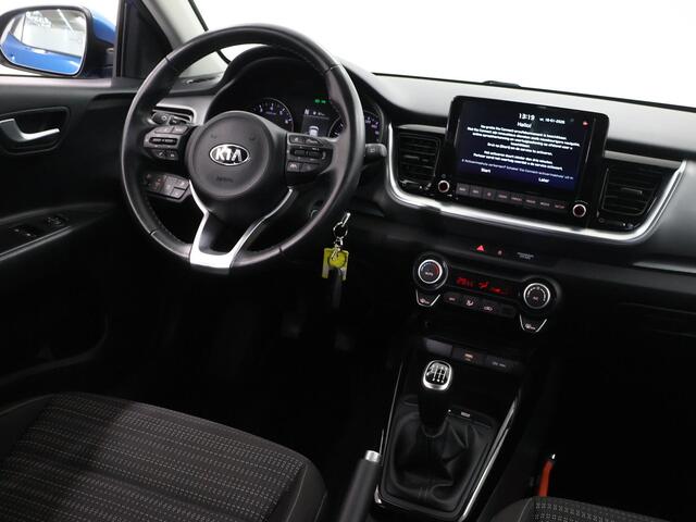 KIA Stonic 1.0 T-GDi MHEV DynamicLine | Trekhaak | Navigatie | Parkeercamera | Climate Control | Cruise Control |