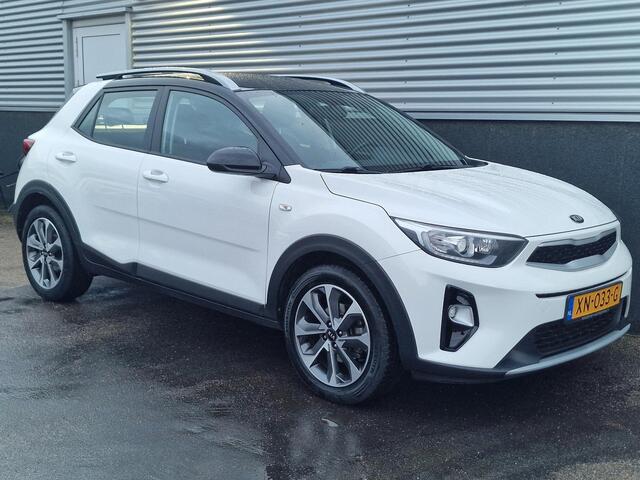KIA Stonic 1.0 T-GDi DynamicLine Trekhaak, Nieuw geleverd en dealeronderhouden, Navigatie, Achteruitrijcamera, LMV, Cruise control
