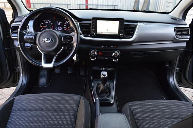 KIA Stonic 1.4 MPi O.a: Clima, Cruise, Navi, Camera, Carplay, Rijklaar, Etc. All-in prijs!