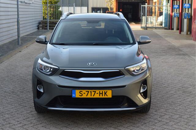 KIA Stonic 1.4 MPi O.a: Clima, Cruise, Navi, Camera, Carplay, Rijklaar, Etc. All-in prijs!