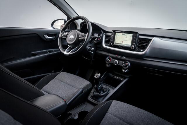 KIA Stonic 1.0 T-GDi ComfortPlusLine Navigator | Hoge Zit | Dealer Onderh | Camera | Clima | | Pdc | Cruise | LMV 17 inch | Led | Apple - Android | 2 eign | DAB Audio |