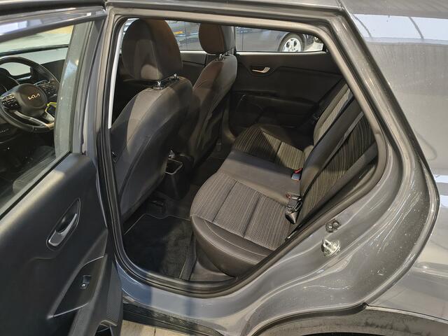 KIA Stonic T-GDi MHEV 100 pk ComfortLine | Navi | Clima | Cruise | Camera | Apple Carplay | 16" | Zeer zuinig |