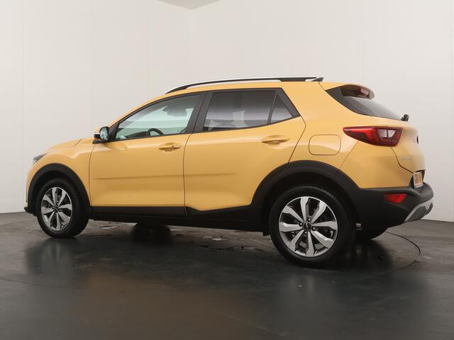 KIA Stonic 1.0 T-GDi MHEV DynamicPlusLine - Stoel/Stuurverwarming - Lichtmetalen Velgen - Navigatie - LED Koplampen - Cruise Control - Fabrieksgarantie Tot 2031