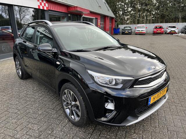 KIA Stonic 1.0 T-GDi DynamicLine Apple Carplay / Camera