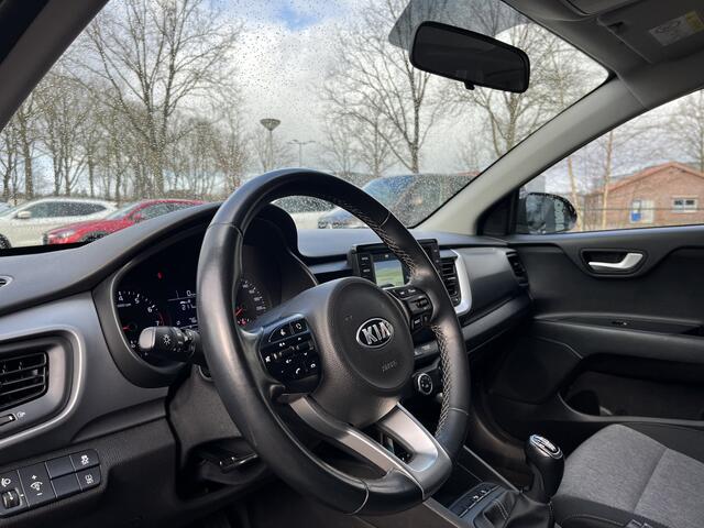 KIA Stonic 1.0 T-GDi DynamicLine Apple Carplay / Camera