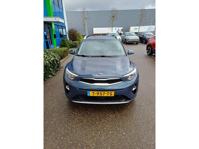 KIA Stonic 1.0 T-GDi ExecutiveLine 120 pk | NL-Auto | Vol | Camera | Keyless | Leder | Stoel- & stuurverwarming | Carplay