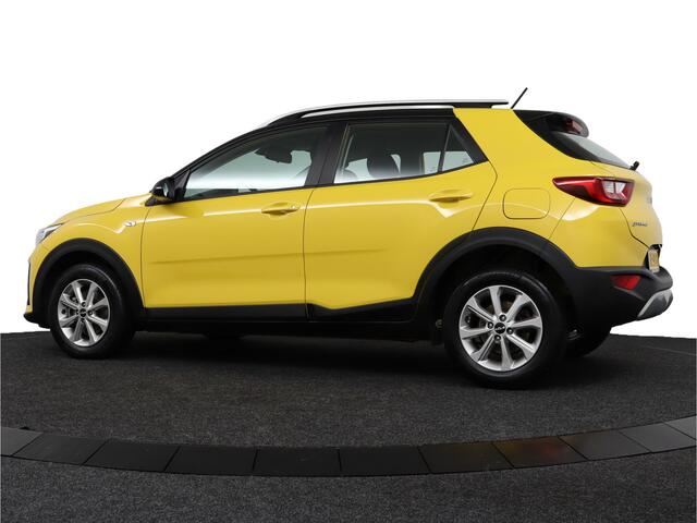 KIA Stonic 1.0 T-GDi MHEV DynamicLine - Navigatie - Cruise Control - Climate Control - DAB - Achteruitrijcamera - Fabrieksgarantie tot 09-2028