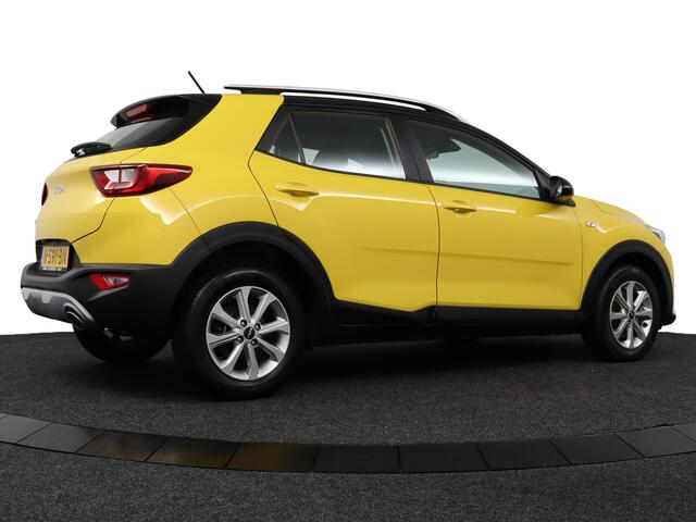KIA Stonic 1.0 T-GDi MHEV DynamicLine - Navigatie - Cruise Control - Climate Control - DAB - Achteruitrijcamera - Fabrieksgarantie tot 09-2028