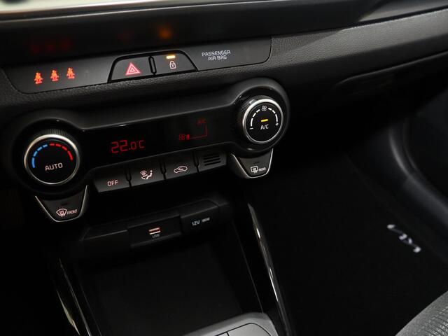 KIA Stonic 1.0 T-GDi MHEV DynamicLine | LED-koplampen | Cruisecontrol | Achteruitrijcamera | Dakrails | lichtmetalen velgen |