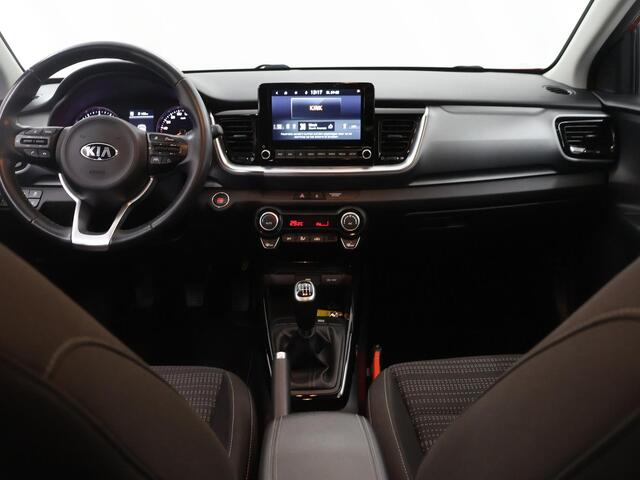 KIA Stonic 1.0 T-GDi MHEV DynamicPlusLine | Trekhaak | Keyless | Navigatie | Parkeercamera | Apple Carplay/Android Auto | Climate Control |